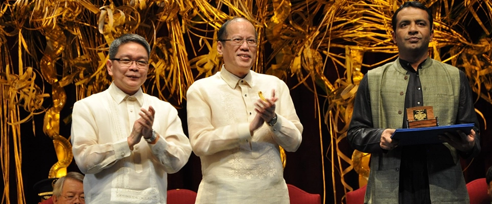 Visual of the Ramon Magsaysay award won by Anshu Gupta